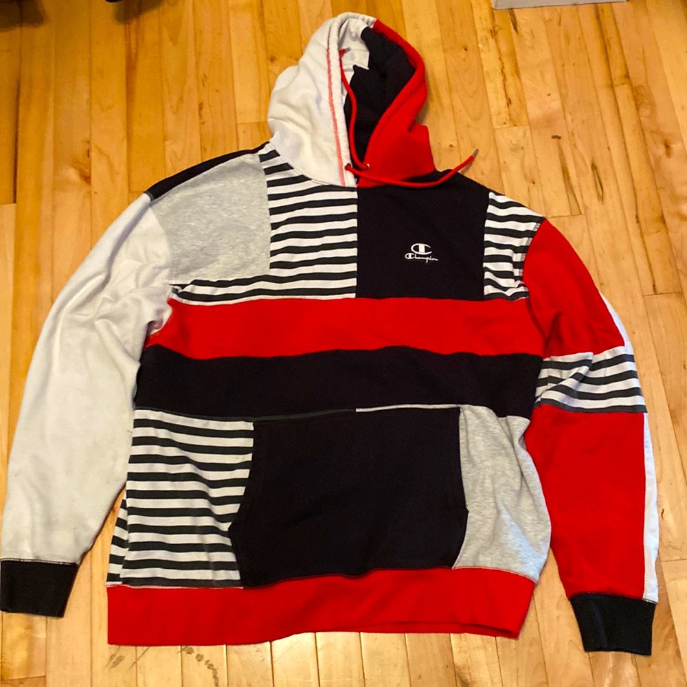 Champion men’s color block hoodie size XL